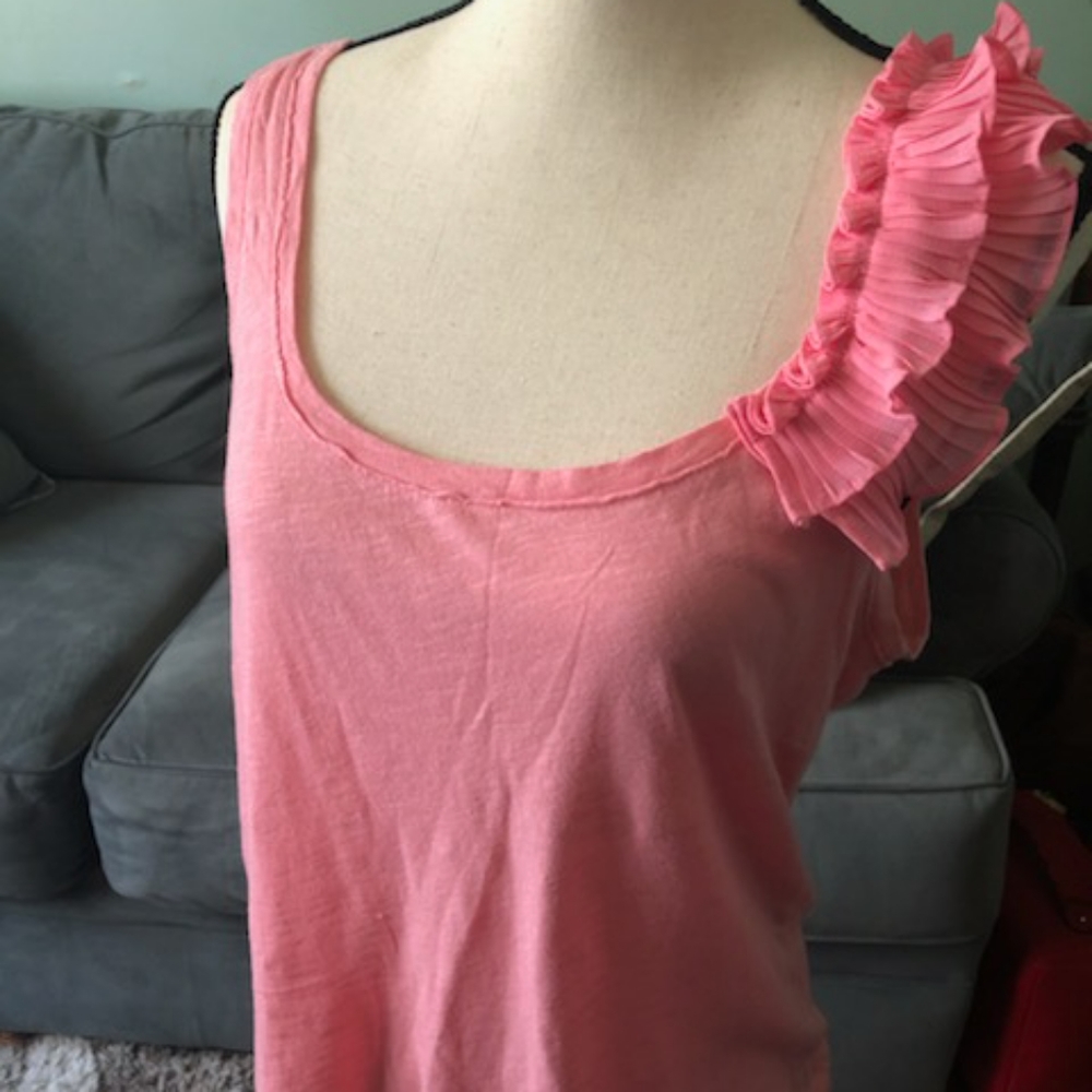 Old navy tank
